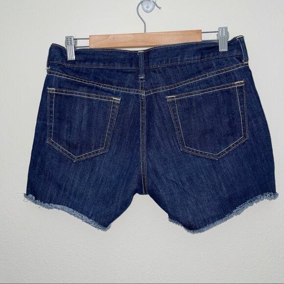 Old Navy The Flirt Jean Shorts - Raw Hem - Dark Wash - Size 6 - Picture 3 of 5